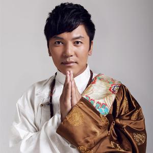 家庭摄像头夫妻当着孩子
